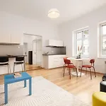 Prague Days - Playful Studio In Hip Area